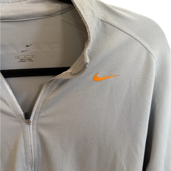 Nike Women’s Light Gray and Bright Orange Jacket - Picture 2 of 6